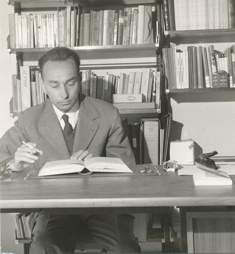 800px-Primo_Levi_(1960)